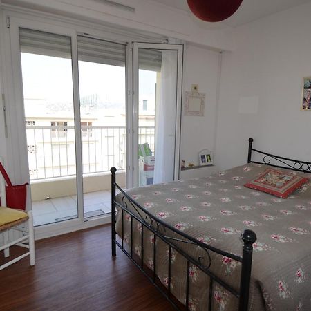 Phoenix - Appartement 4 Personnes Avec Superbe Terrasse, Clim Et Parking Le Port De Nizza Kültér fotó