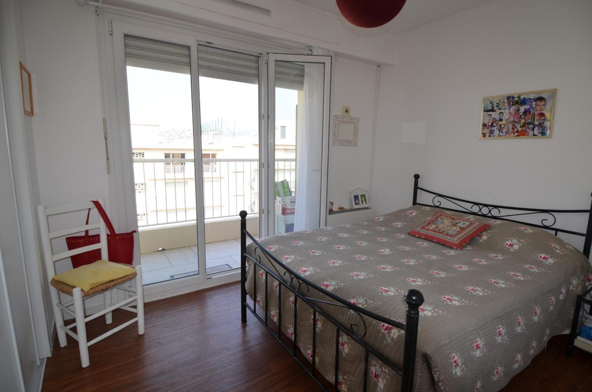 Phoenix - Appartement 4 Personnes Avec Superbe Terrasse, Clim Et Parking Le Port De Nizza Kültér fotó