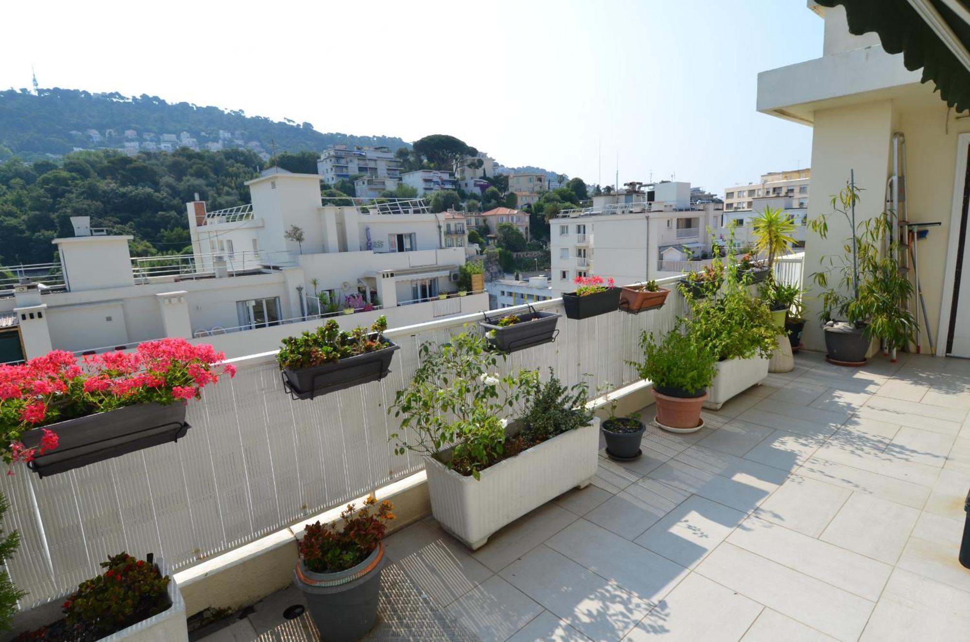 Phoenix - Appartement 4 Personnes Avec Superbe Terrasse, Clim Et Parking Le Port De Nizza Kültér fotó